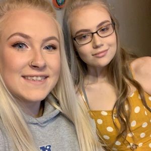 Meet your Posher, Kayla